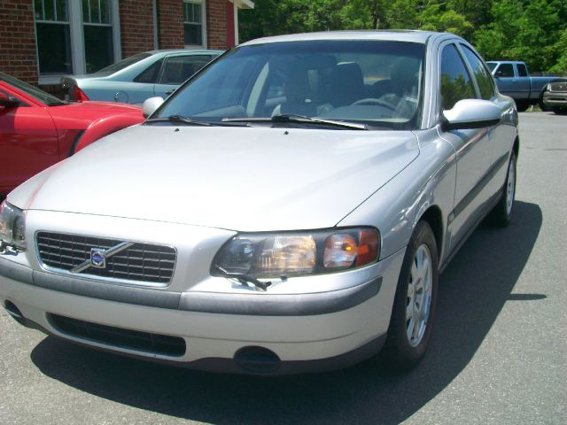 2001 Volvo S60 4WD 4dr Sport