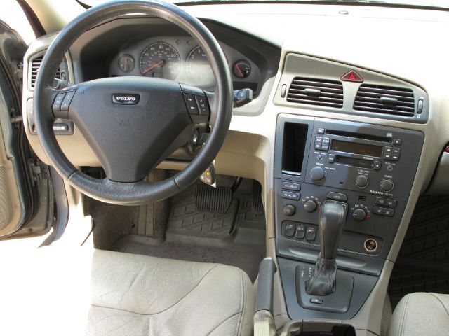 2002 Volvo S60 EX - DUAL Power Doors