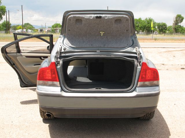 2002 Volvo S60 EX - DUAL Power Doors