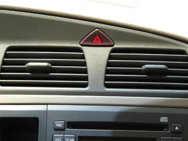 2002 Volvo S60 EX - DUAL Power Doors