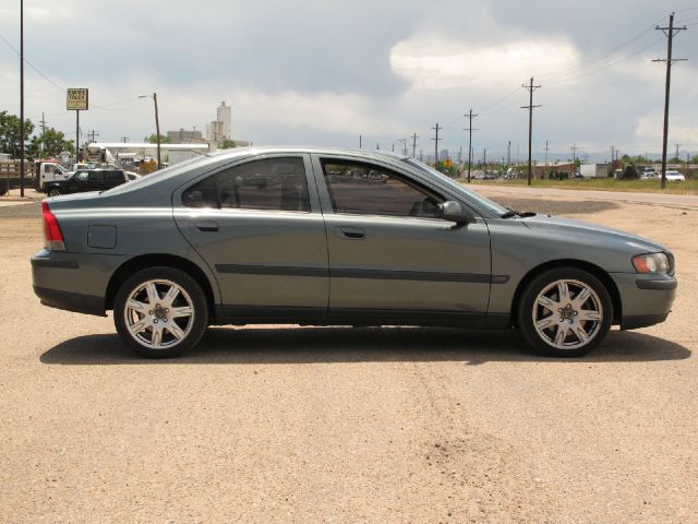 2002 Volvo S60 EX - DUAL Power Doors