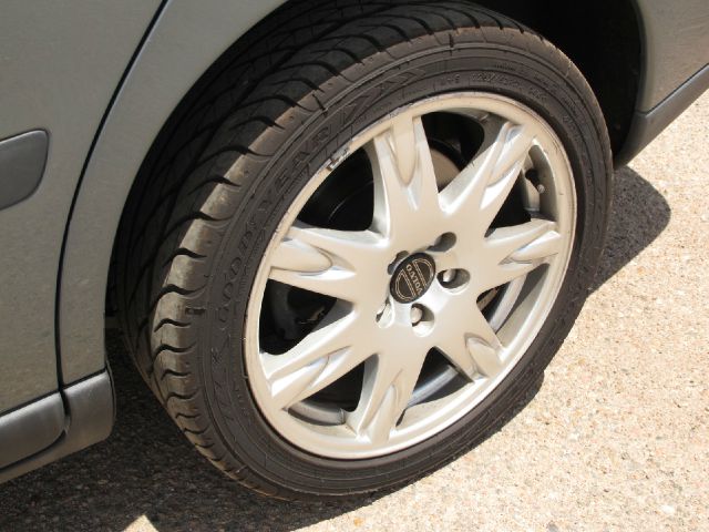 2002 Volvo S60 EX - DUAL Power Doors