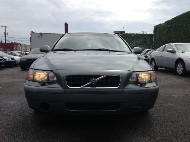 2002 Volvo S60 2.0T W/ NAV