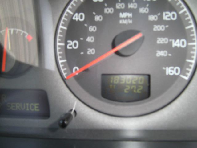 2002 Volvo S60 2.5i Sedan 4D