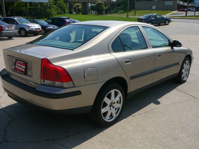 2002 Volvo S60 EX - DUAL Power Doors