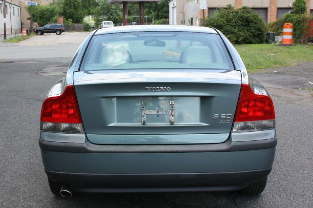2002 Volvo S60 EX - DUAL Power Doors