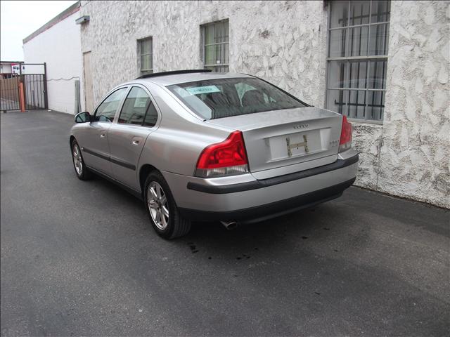 2002 Volvo S60 Sport 4x4