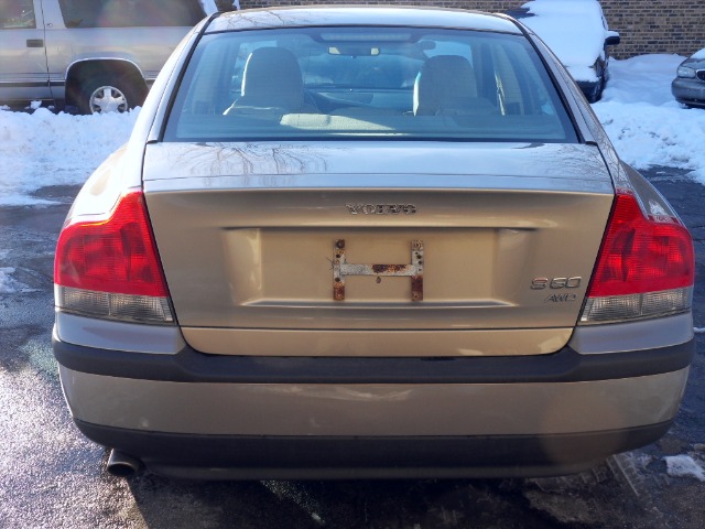 2002 Volvo S60 EX - DUAL Power Doors