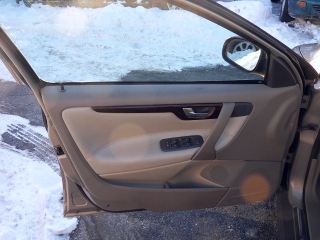 2002 Volvo S60 EX - DUAL Power Doors