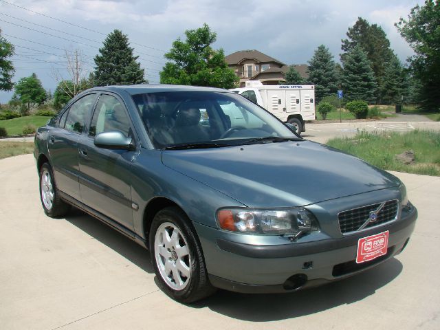 2002 Volvo S60 EX - DUAL Power Doors