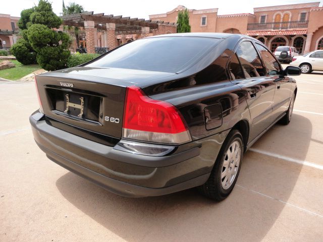 2002 Volvo S60 2.5i Sedan 4D