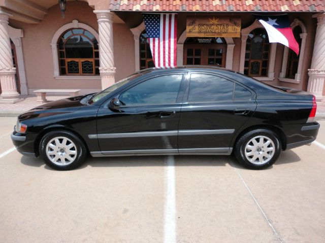 2002 Volvo S60 2.5i Sedan 4D
