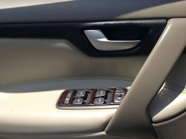 2002 Volvo S60 2.0T W/ NAV