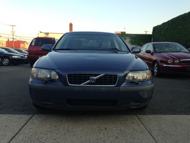 2002 Volvo S60 2.0T W/ NAV