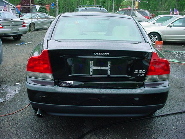 2002 Volvo S60 T6 Sport Utility 4D