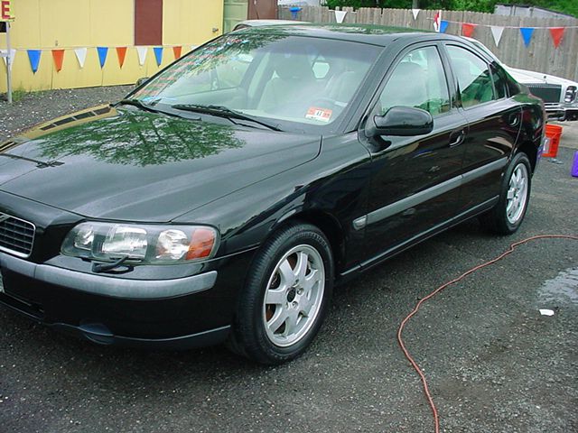2002 Volvo S60 T6 Sport Utility 4D