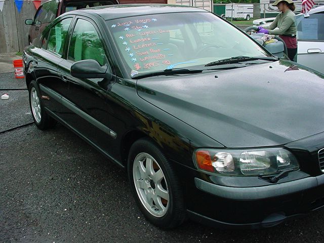 2002 Volvo S60 T6 Sport Utility 4D