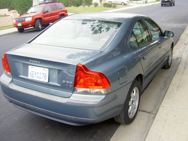 2003 Volvo S60 Eddie Baurer - Liquidator