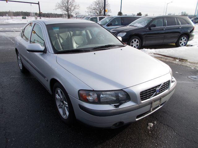 2003 Volvo S60 4WD 4dr Sport