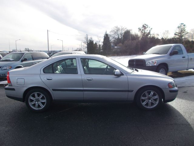 2003 Volvo S60 4WD 4dr Sport