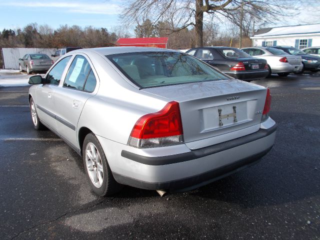 2003 Volvo S60 4WD 4dr Sport
