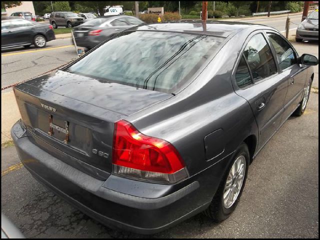 2003 Volvo S60 4WD 4dr Sport