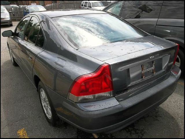 2003 Volvo S60 4WD 4dr Sport