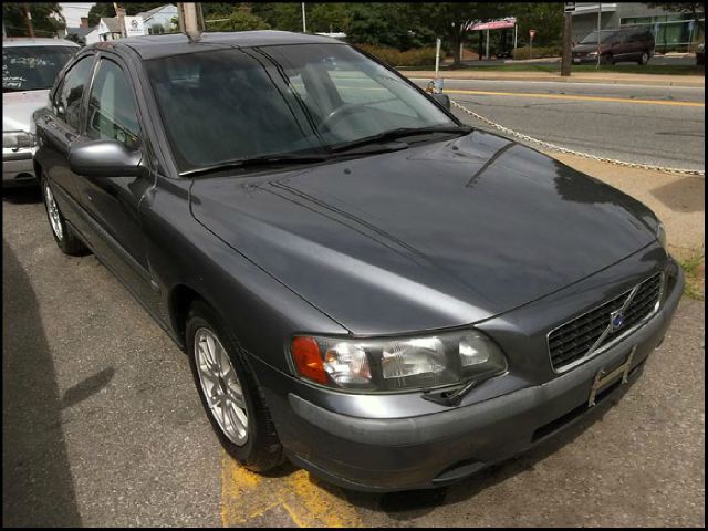 2003 Volvo S60 4WD 4dr Sport