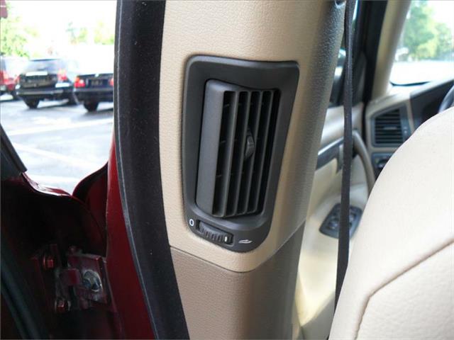 2003 Volvo S60 2dr Reg Cab 140.5 4WD Laramie