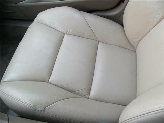 2003 Volvo S60 2dr Reg Cab 140.5 4WD Laramie