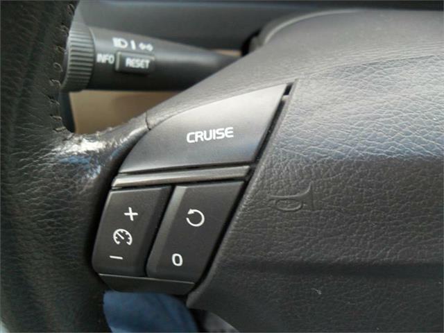 2003 Volvo S60 2dr Reg Cab 140.5 4WD Laramie