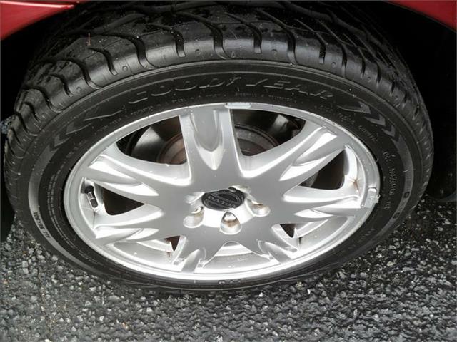 2003 Volvo S60 2dr Reg Cab 140.5 4WD Laramie