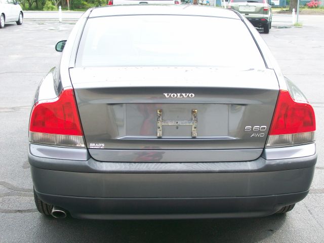 2003 Volvo S60 Sport 4x4 SUV