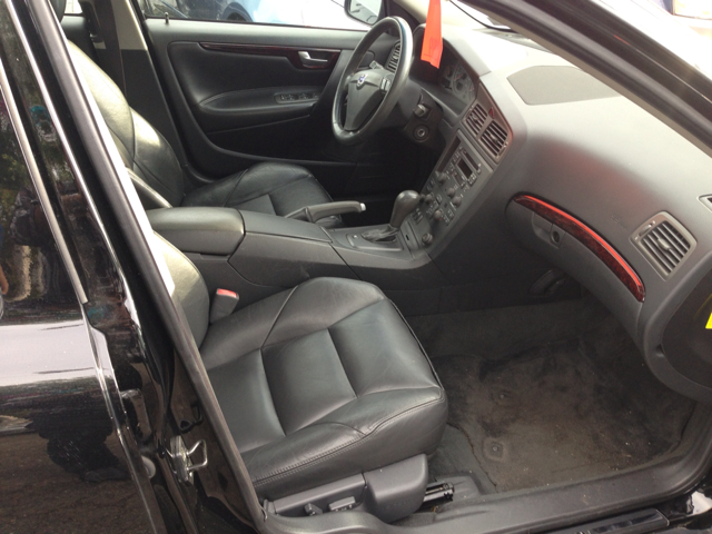 2003 Volvo S60 EX - DUAL Power Doors