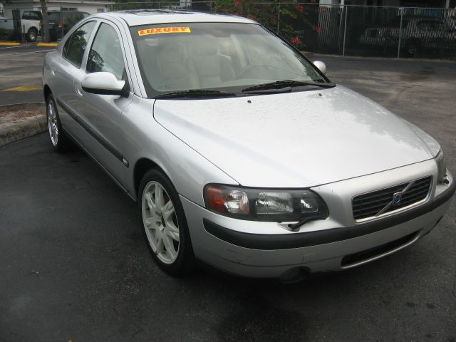 2003 Volvo S60 Sport 4x4 SUV