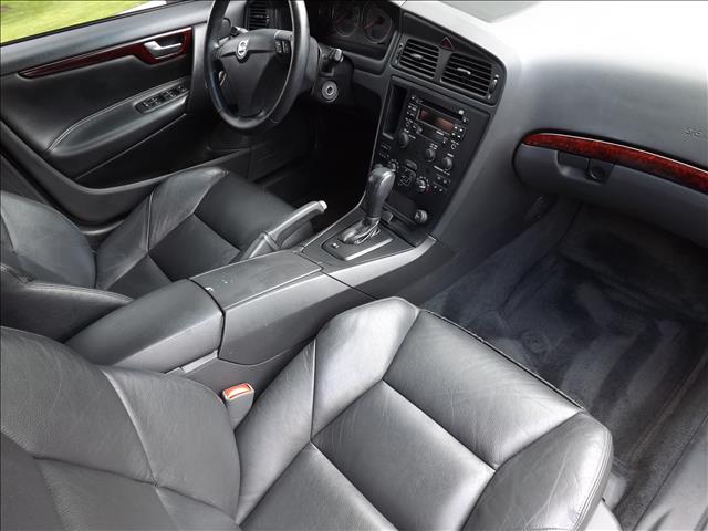 2004 Volvo S60 4WD 4dr Sport