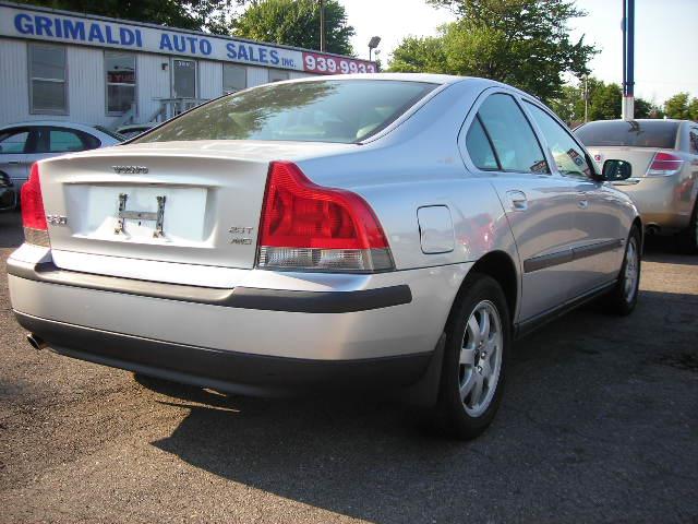2004 Volvo S60 Sport 4x4 SUV