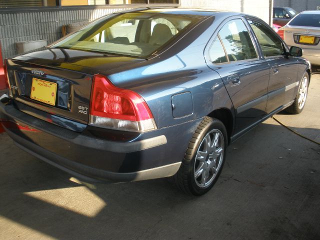 2004 Volvo S60 Sport 4x4 SUV