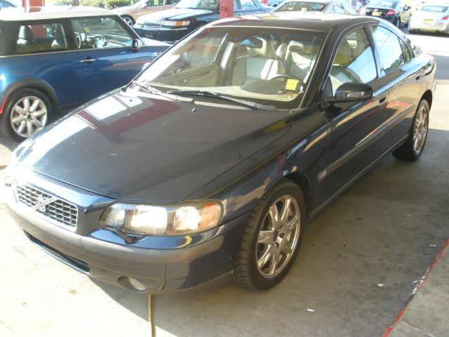 2004 Volvo S60 Sport 4x4 SUV