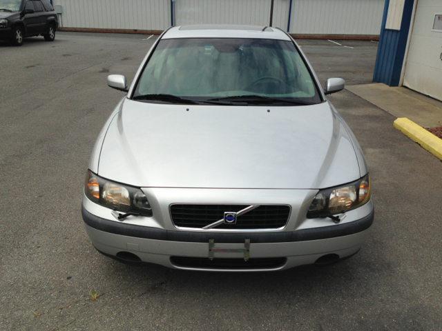 2004 Volvo S60 4WD 4dr Sport