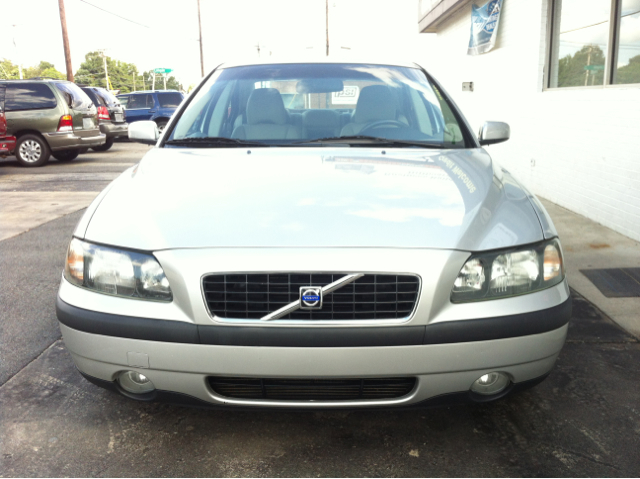 2004 Volvo S60 4WD 4dr Sport