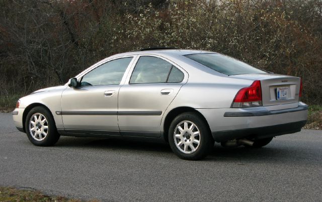 2004 Volvo S60 Unknown