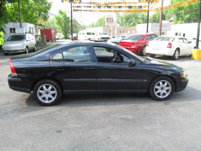 2004 Volvo S60 Sport 4x4 SUV