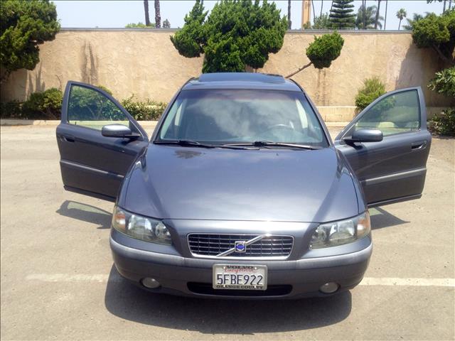 2004 Volvo S60 4WD 4dr Sport