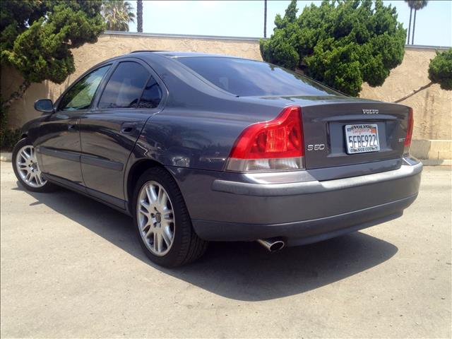 2004 Volvo S60 4WD 4dr Sport