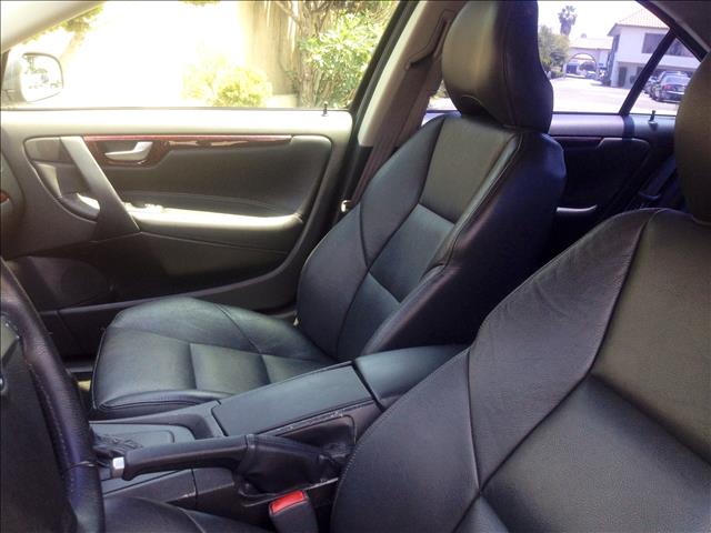 2004 Volvo S60 4WD 4dr Sport