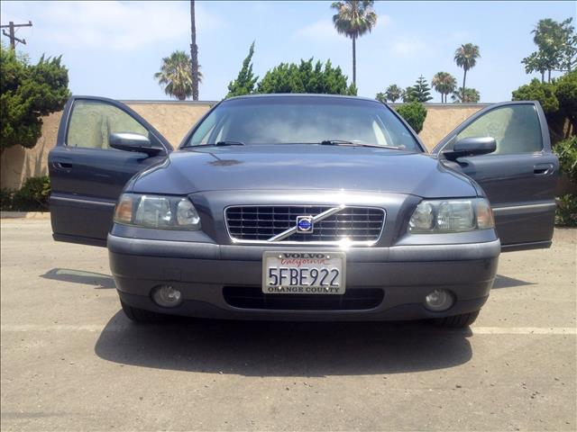 2004 Volvo S60 4WD 4dr Sport