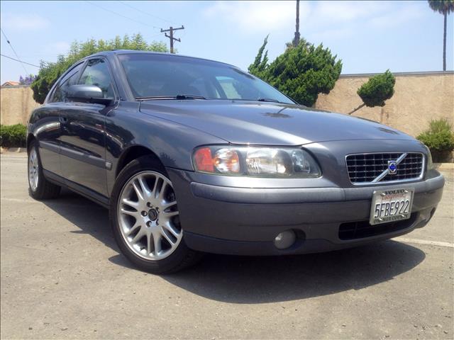 2004 Volvo S60 4WD 4dr Sport