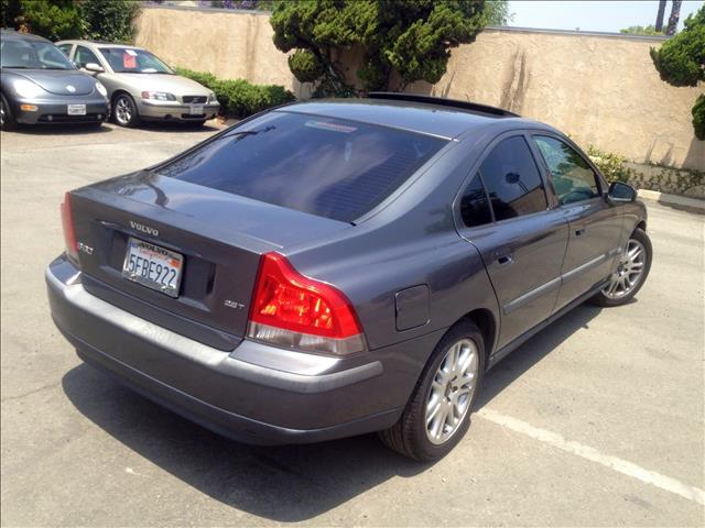 2004 Volvo S60 4WD 4dr Sport