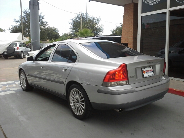 2004 Volvo S60 4WD 4dr Sport